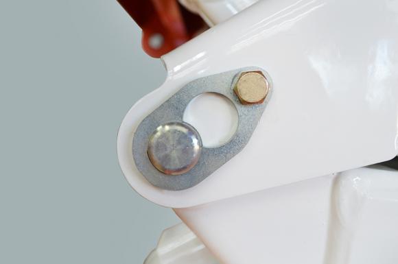 10-snorkel-electric-scissor-upsized-pins_3