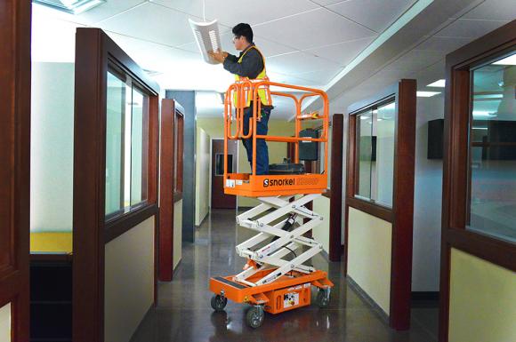 2-snorkel-s3008p-indoor-maintenance-application