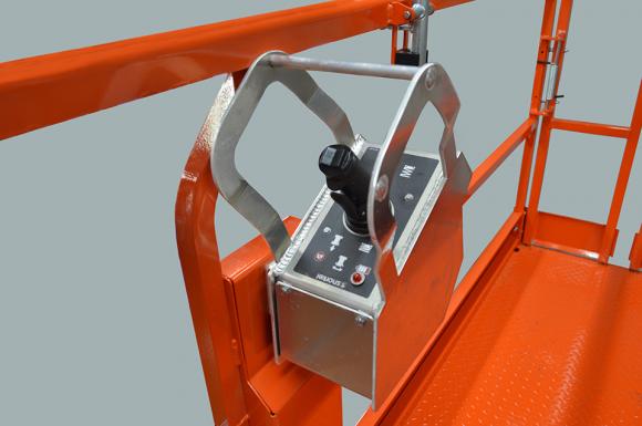 4-snorkel-electric-scissor-fixed-upper-controls_4