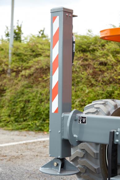 5-snorkel-rt-scissor-outrigger-leg_2